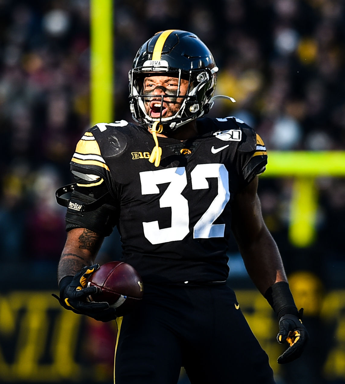 111619-qct-spt-iowa-minn-foot-026a.jpg